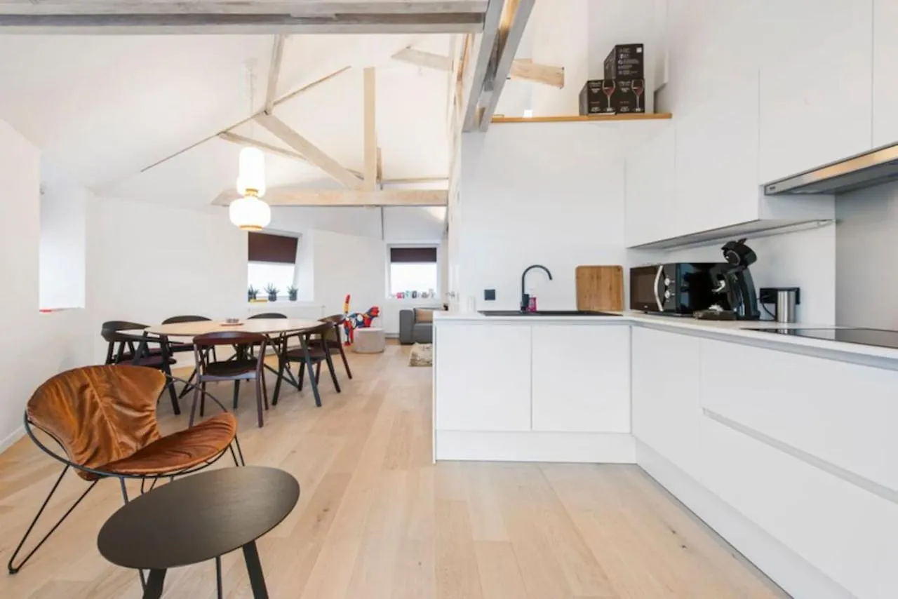 Design Loft Near The City Of Ghent Belgium